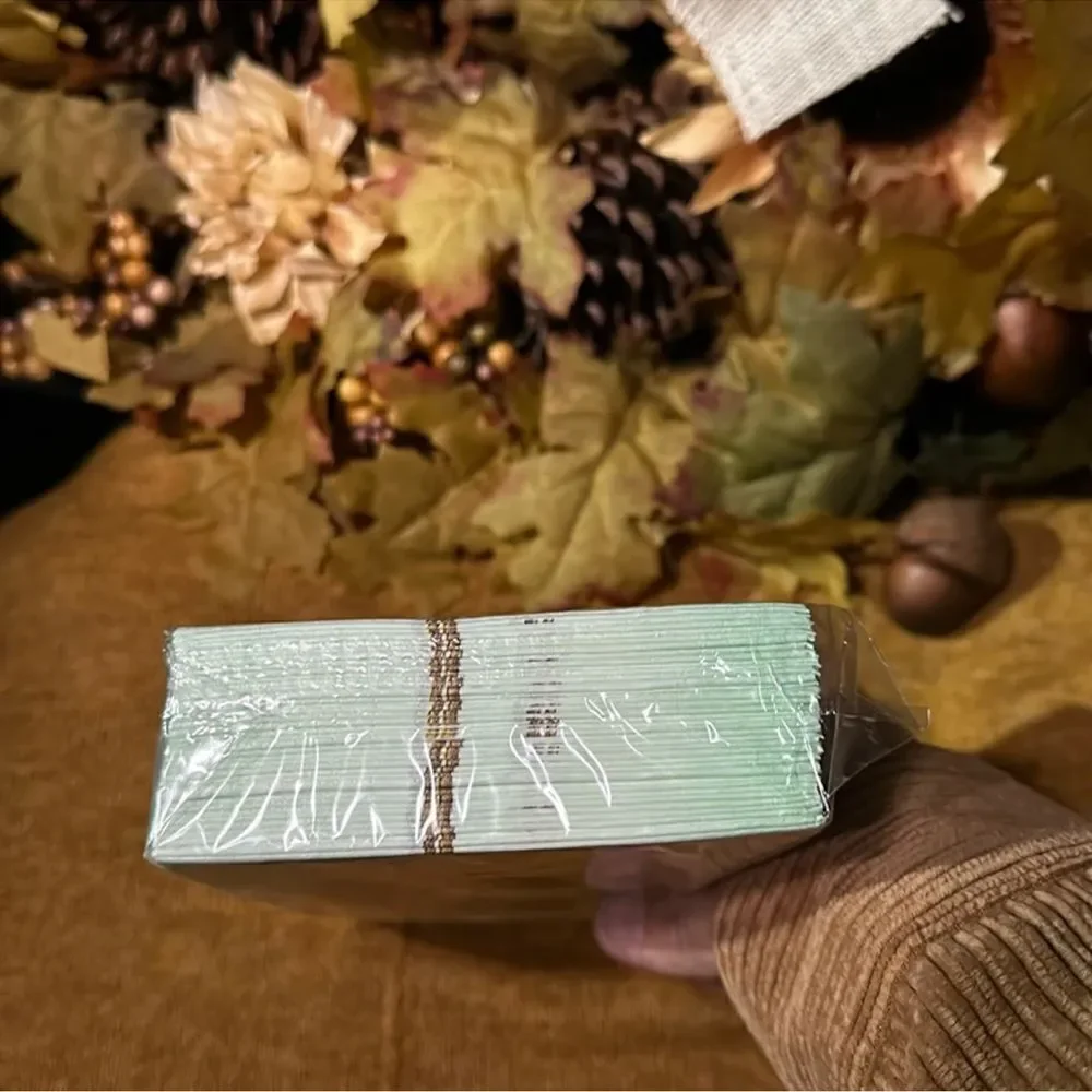 Blueink Studios Vibrant Oak Leaves 40 Paper Guest Size Triple Ply Napkin Towels